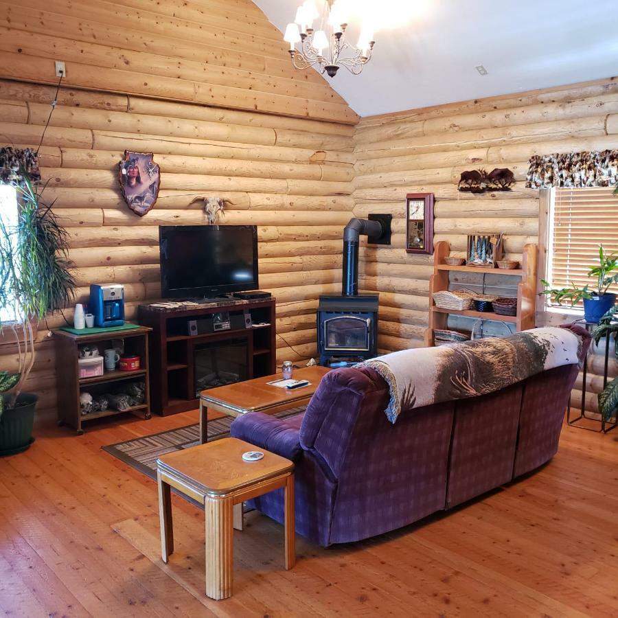 Wolf Den Log Cabin Motel And Rv Park Thayne Ngoại thất bức ảnh